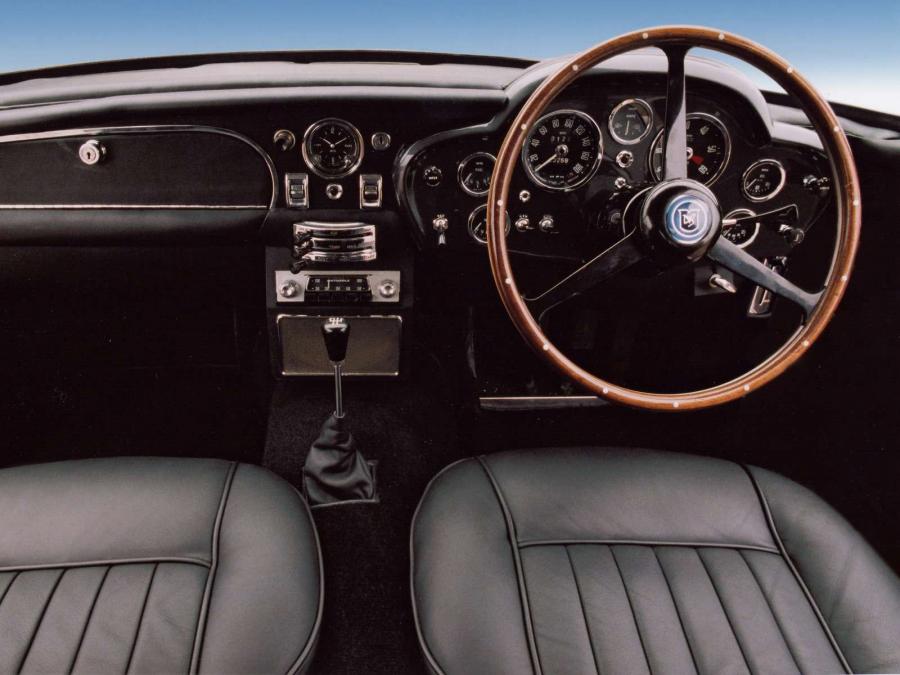 Торпедо Aston Martin DB5 1963 года  (UK) (фото 9 из 23)